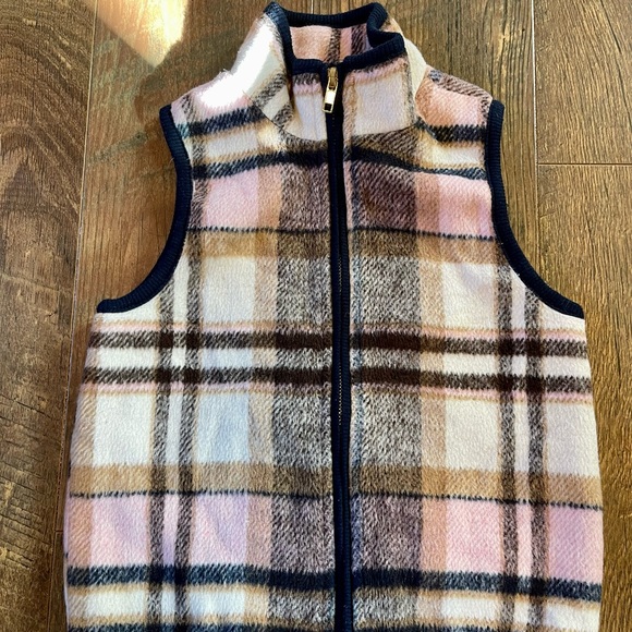 Vest - Picture 2 of 6